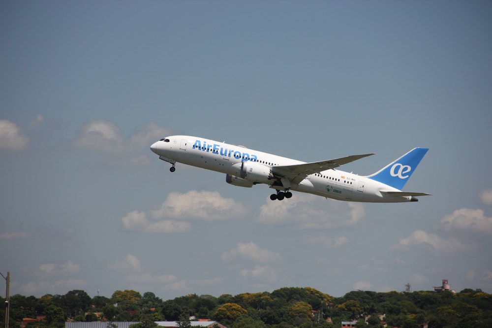 Air Europa: Компенсация за задержку и отмену рейса