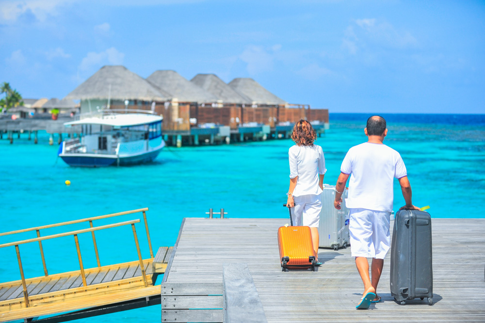 Traveller's checklist for holiday and business travel