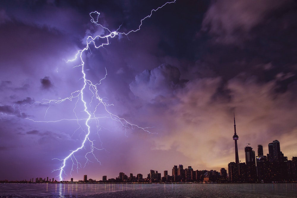 Flight delay due to weather conditions: Your rights