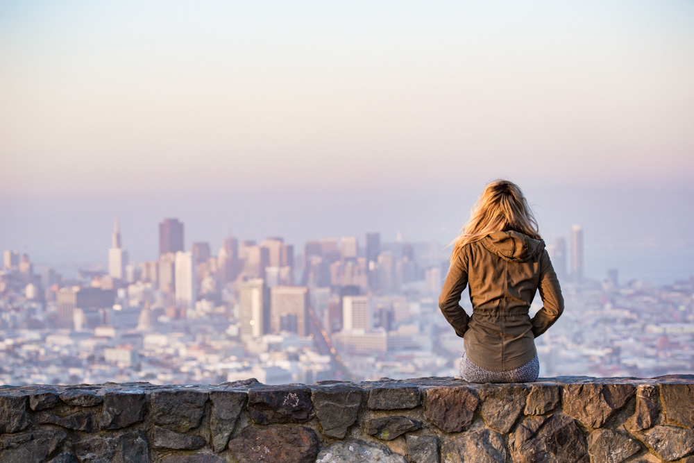 10 smart and easy ways to save money on travel